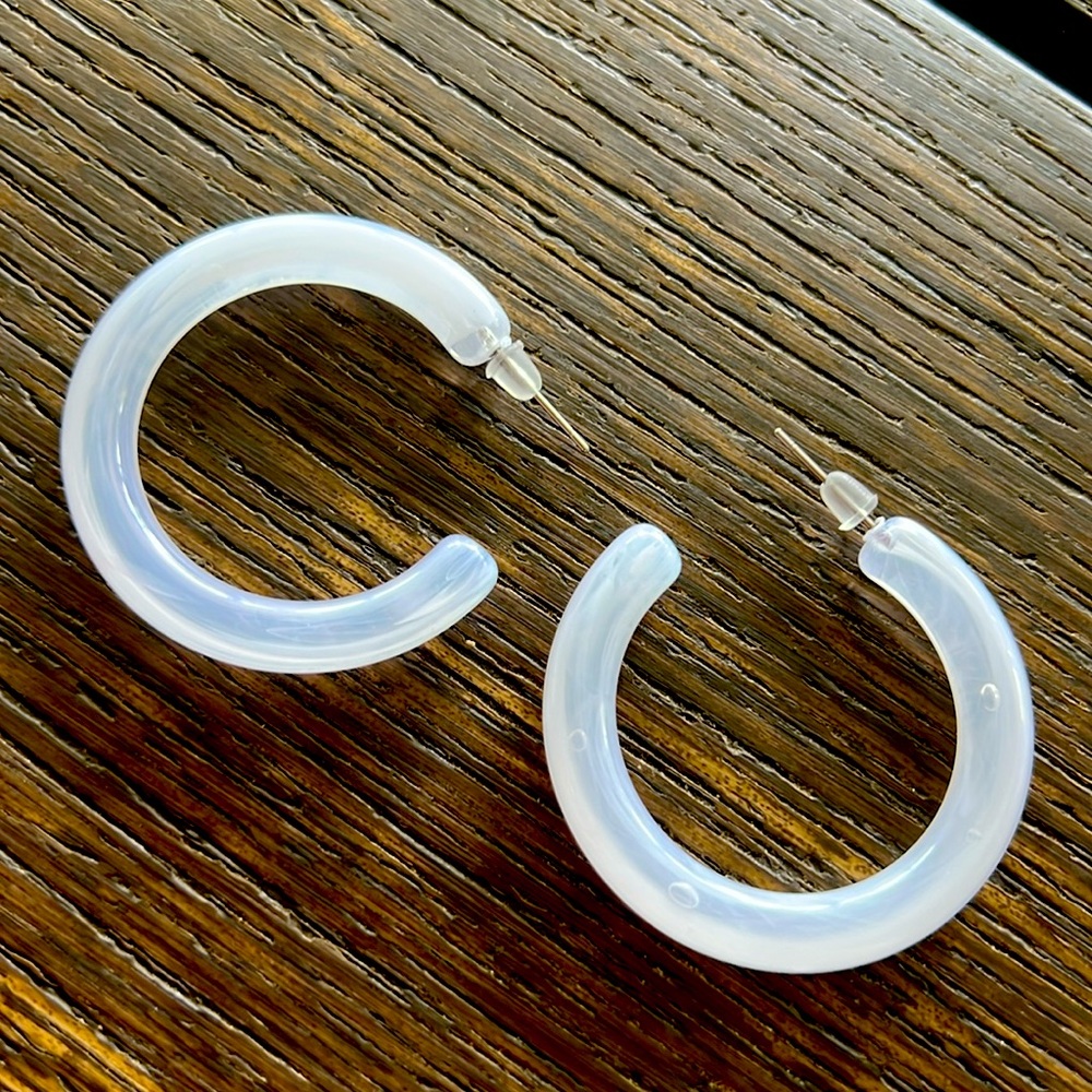 White translucent acrylic hoop earrings-NWT